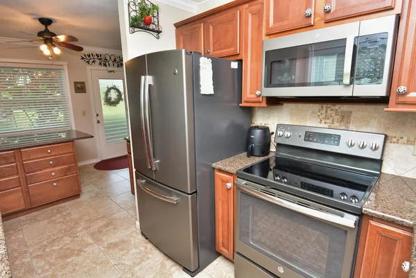 $1,600 | 1225 Northwest 21st Street, Unit 3105, Stuart, FL 34994