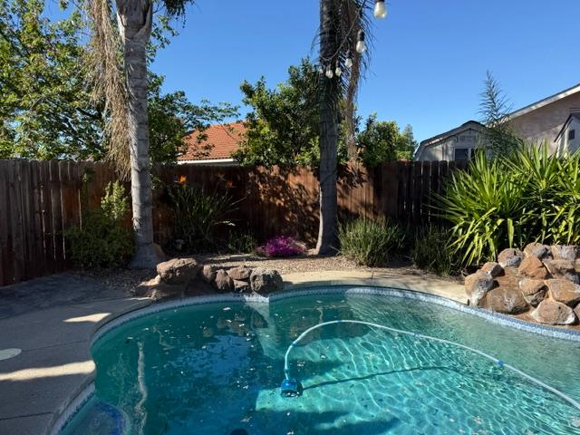 877 Bateman Way Galt, CA 95632 - Photo 23 of 28