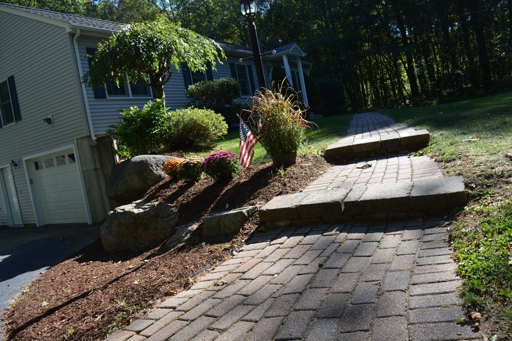 352 Town Farm Road Barre, MA 01005 - Photo 9 of 30