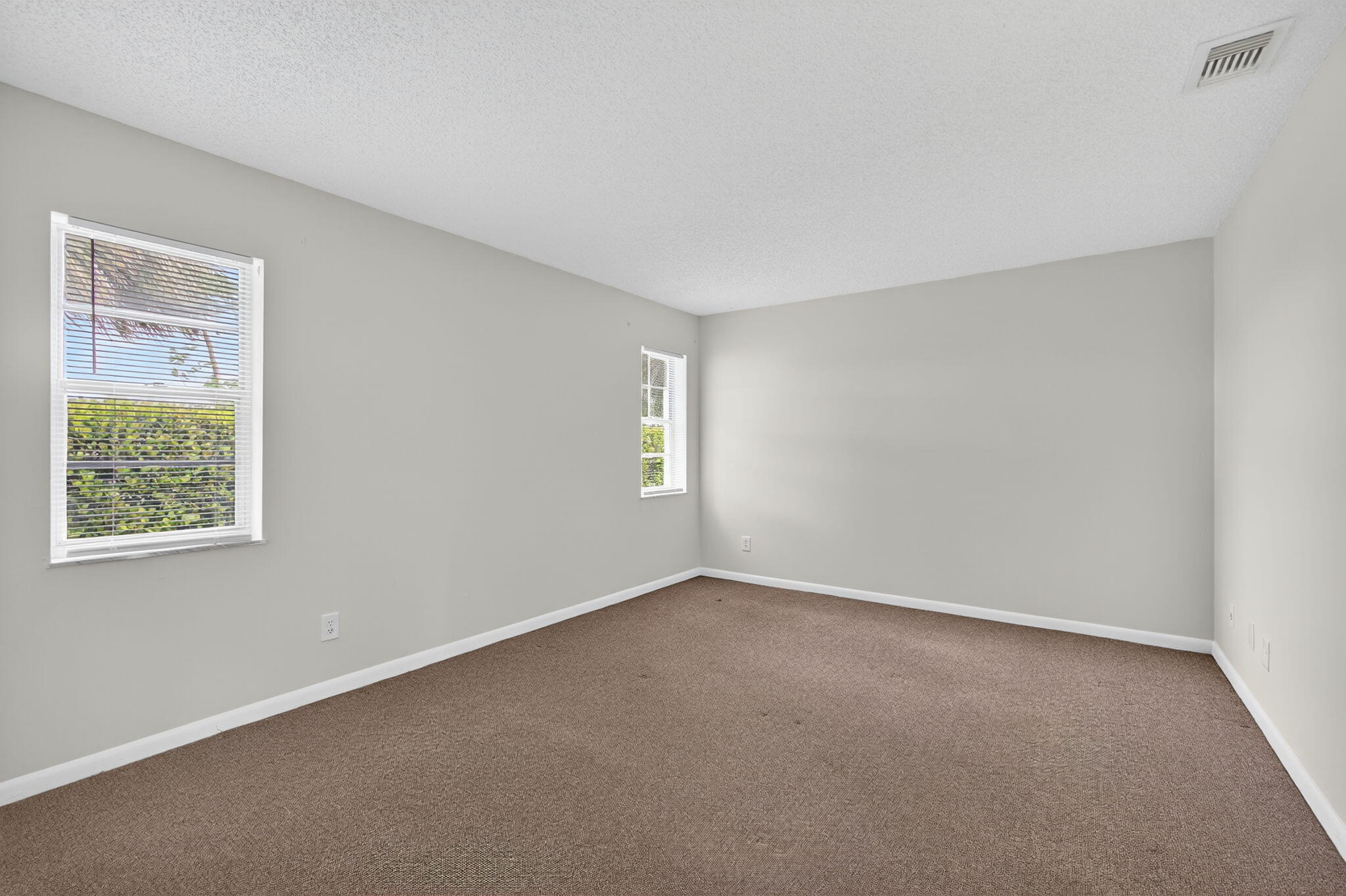 8585 Southeast Church Street, Unit 2 Hobe Sound, FL 33455 - Photo 27 of 28 27-web-or-mls-5D1A0764