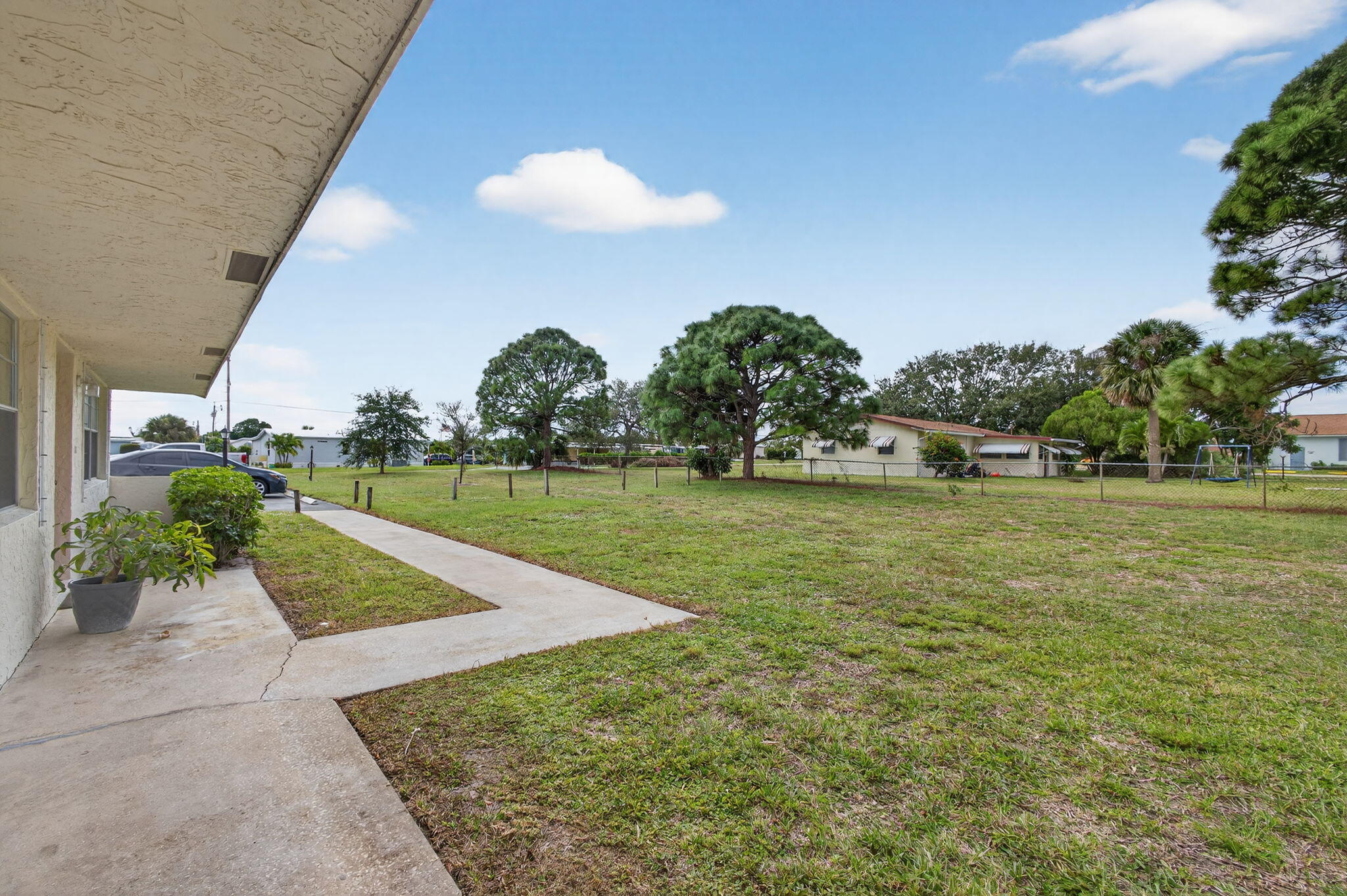 8585 Southeast Church Street, Unit 2 Hobe Sound, FL 33455 - Photo 7 of 28 7-web-or-mls-5D1A0668