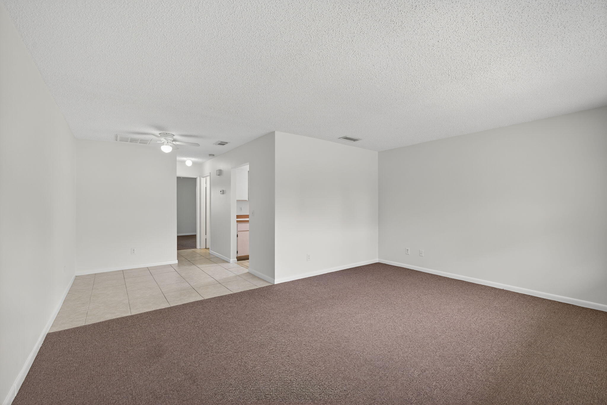 8585 Southeast Church Street, Unit 2 Hobe Sound, FL 33455 - Photo 10 of 28 10-web-or-mls-5D1A0679