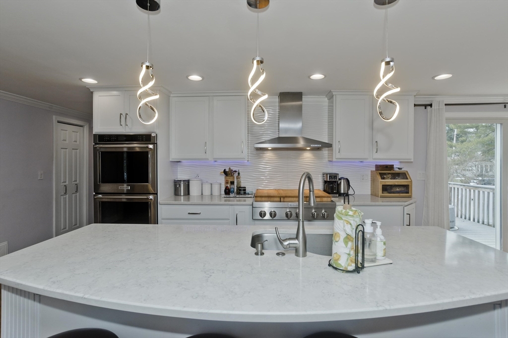 68 Hazardville Road Longmeadow, MA 01106 - Photo 11 of 39