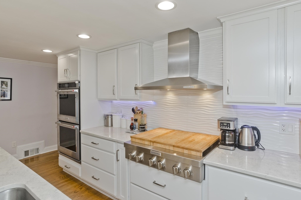 68 Hazardville Road Longmeadow, MA 01106 - Photo 9 of 39