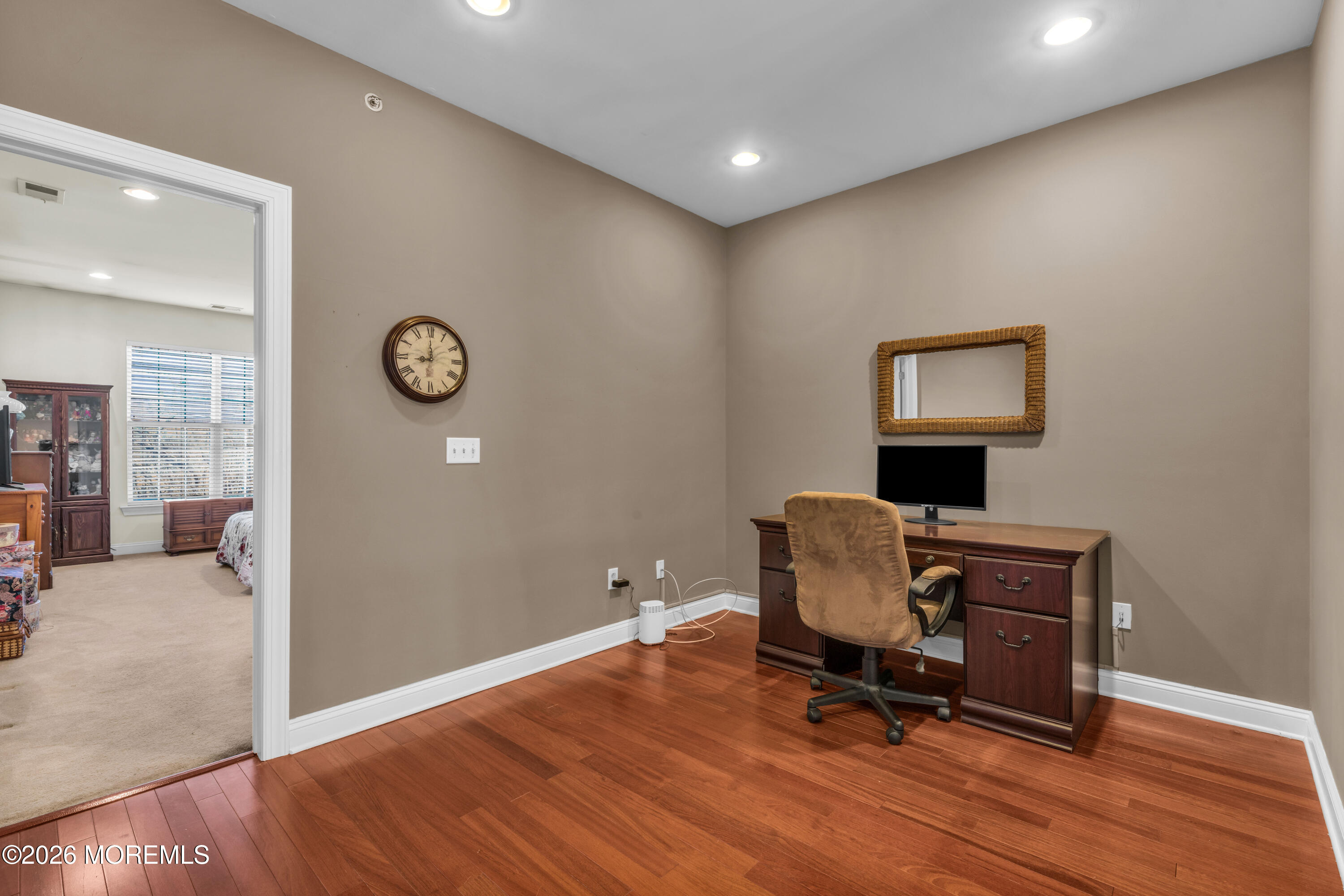 204 April Way Middletown, NJ 07748 - Photo 11 of 38 photos_high_resolution_HOM00780