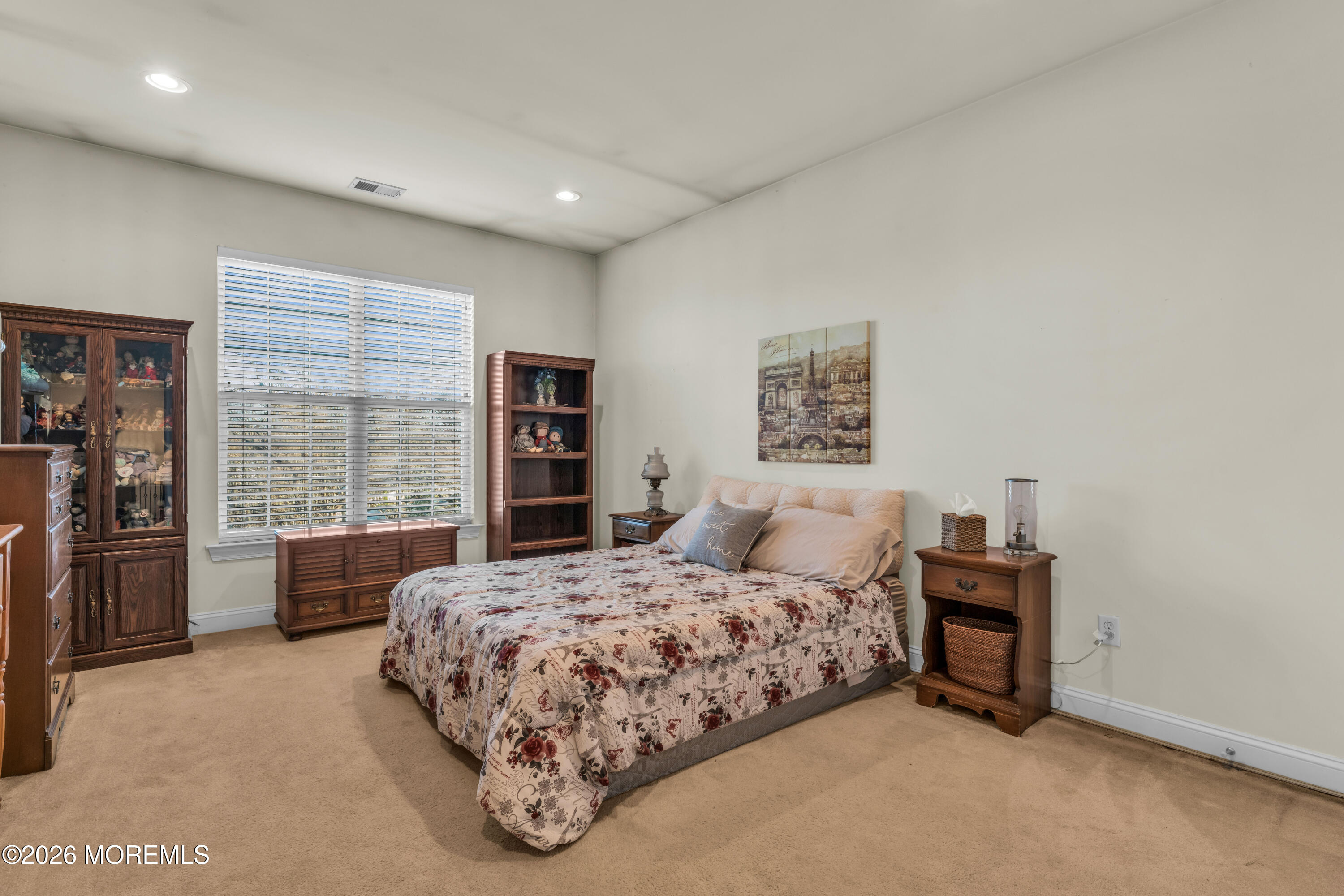 204 April Way Middletown, NJ 07748 - Photo 12 of 38 photos_high_resolution_HOM00785