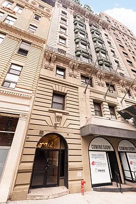 112 West 72nd Street, Unit PHC Manhattan, NY 10023 - Photo 7 of 9 Photo 7