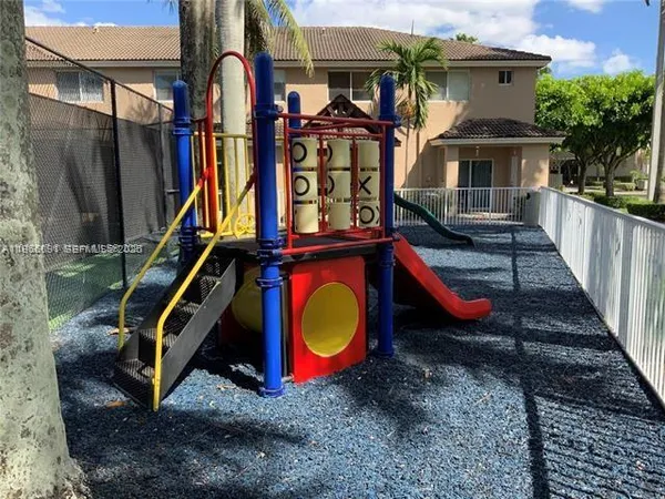 $3,200 | 5725 Northwest 114th Path, Unit 106, Doral, FL 33178