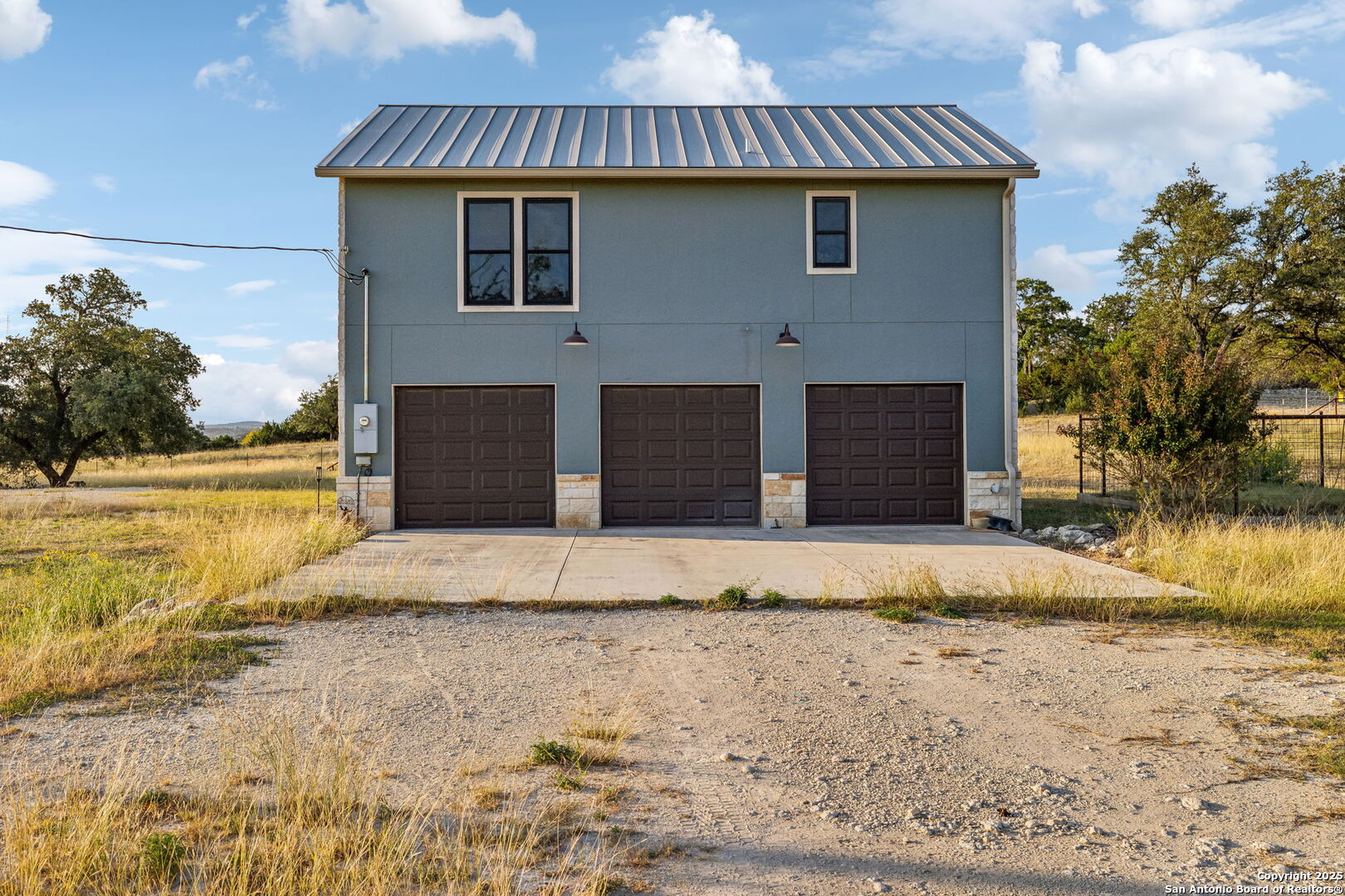 232 Stoneleigh Road Center Point, TX 78010 - Photo 16 of 34 Gallery Image 16