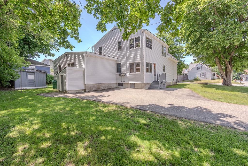 54 Maple Street Rochester, NH 03867 - Photo 6 of 43