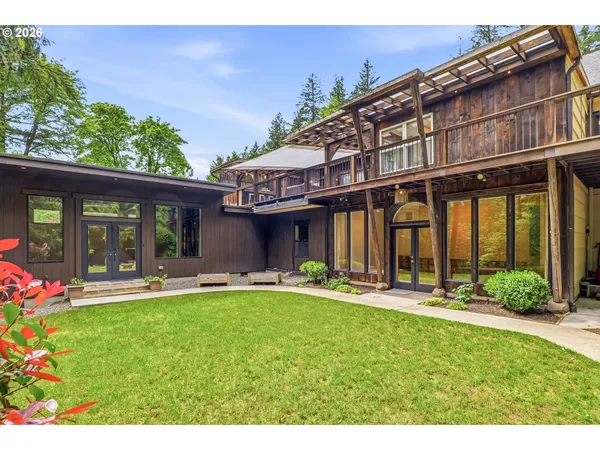 $1,250,000 | 6164 Southwest Capitol Highway, Portland, OR 97239