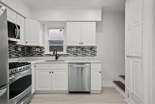 $569,000 | 2011 Grey Avenue, Evanston, IL 60201