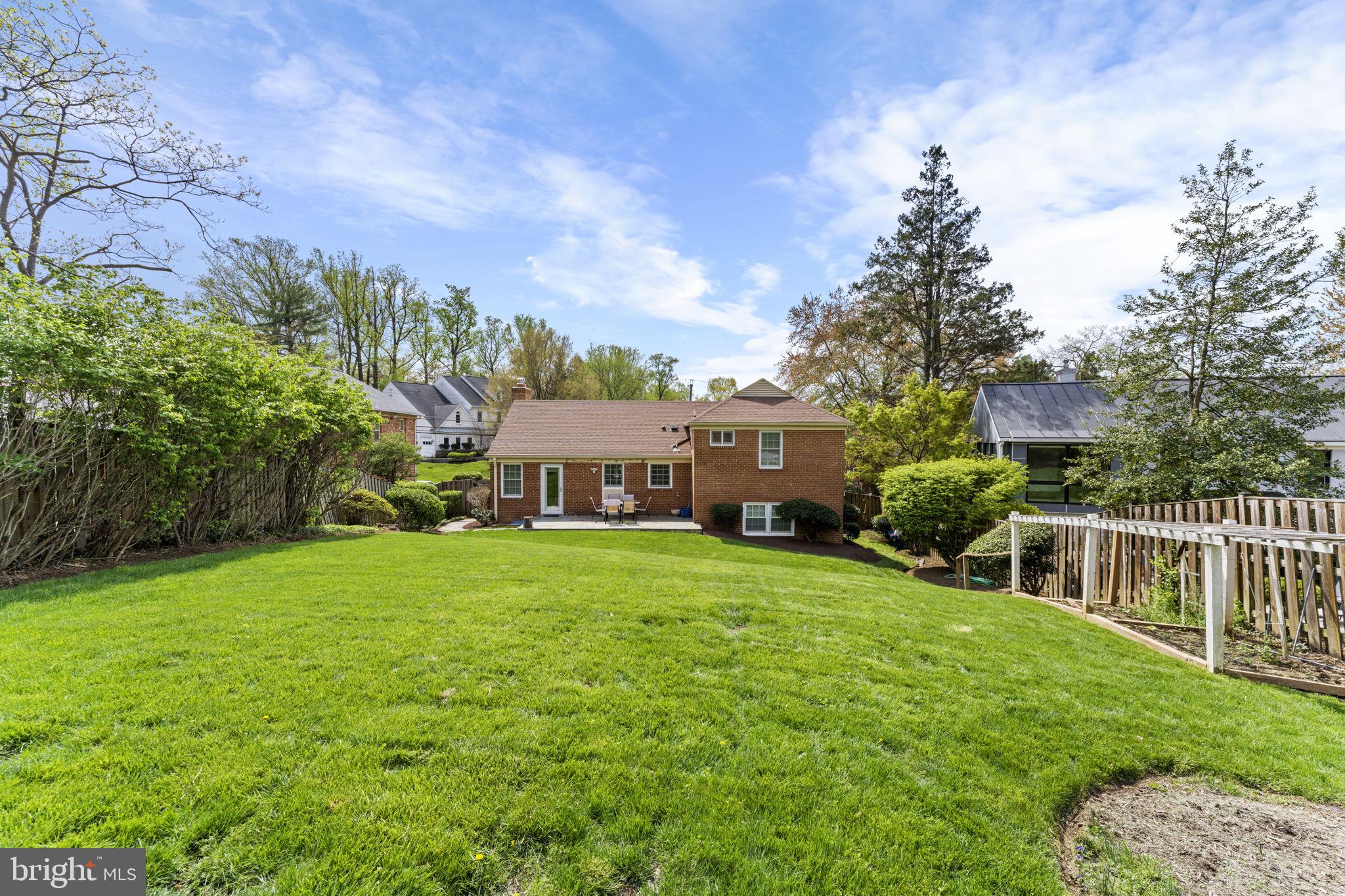 7211 Radnor Road Bethesda, MD 20817 - Photo 3 of 59 Gallery Image 3