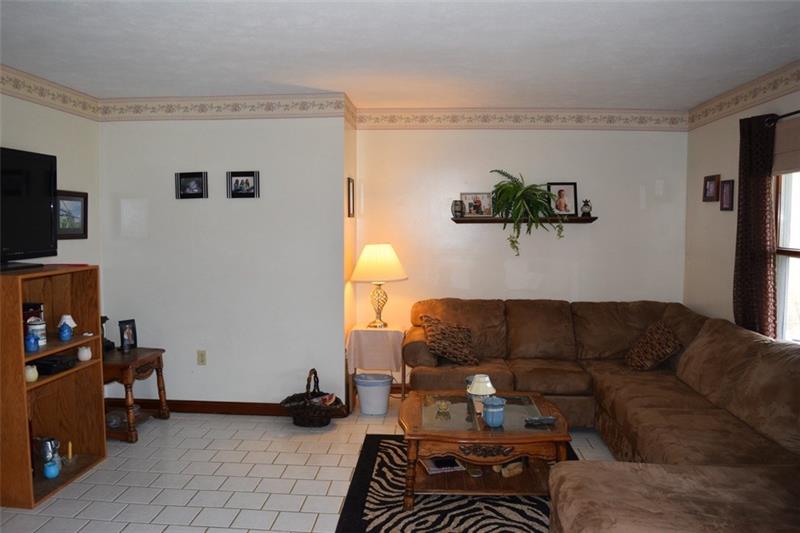 541 Congress Hill Road Franklin, PA 16323 - Photo 7 of 23
