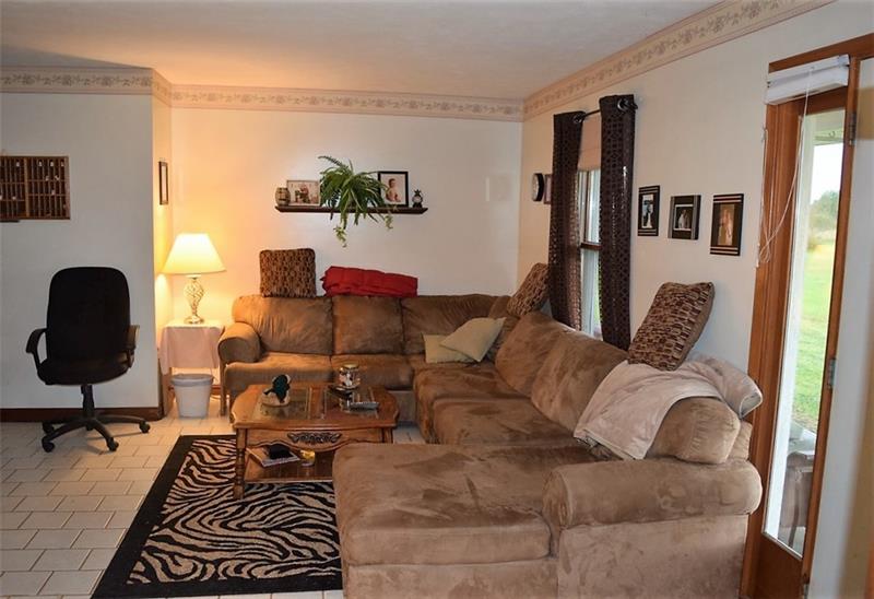 541 Congress Hill Road Franklin, PA 16323 - Photo 8 of 23