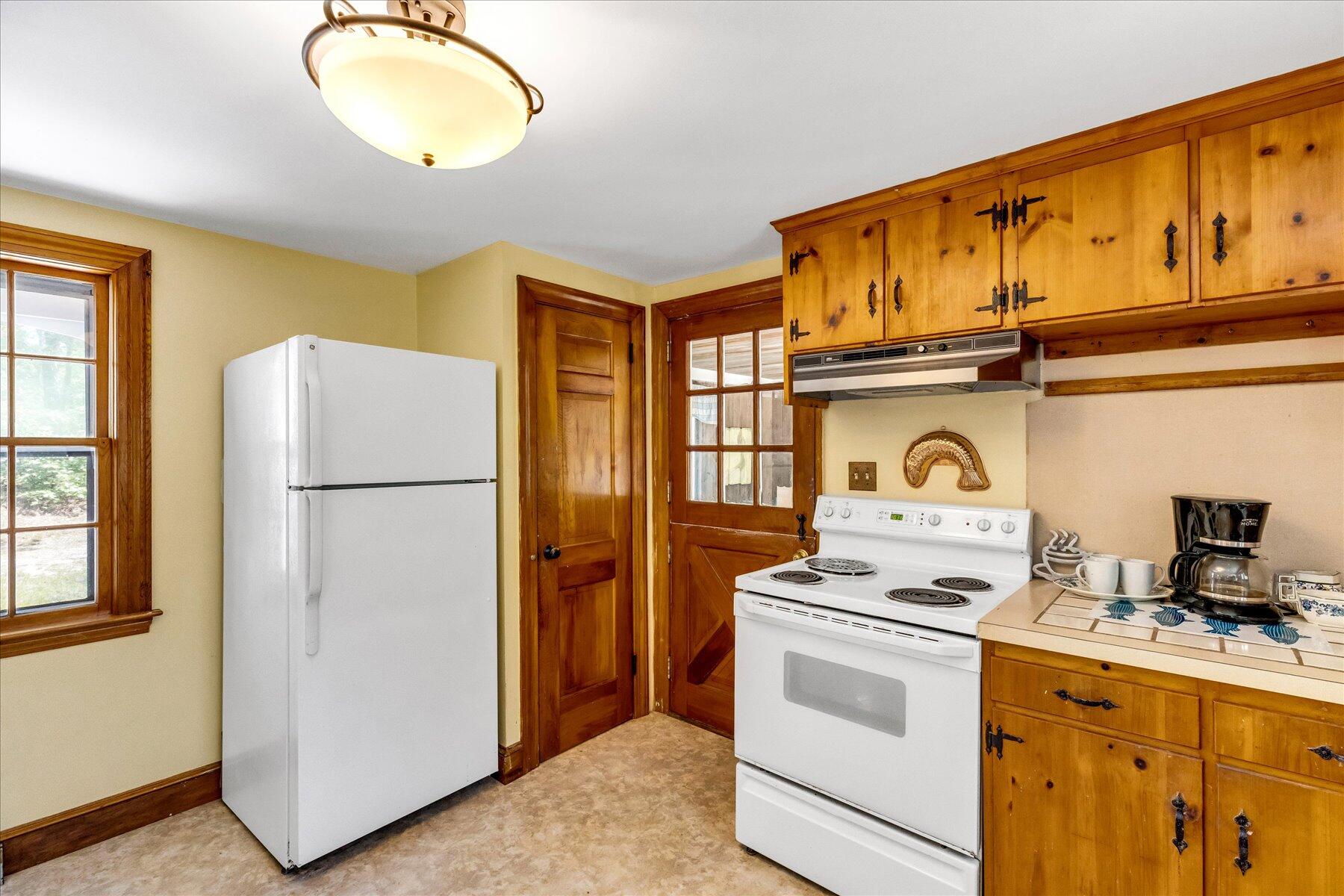 3 5 Corners Road Centerville, MA 02632 - Photo 8 of 38 48-Y1A1168