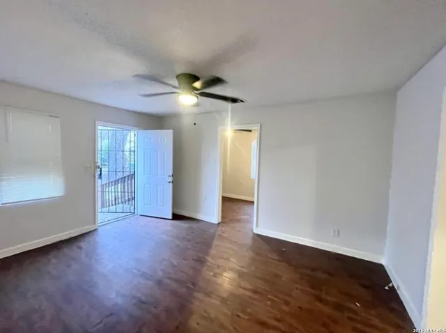 $1,300 | 1217 Keats Street, San Antonio, TX 78211