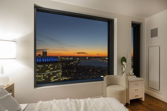 a picture of a couch in a living room