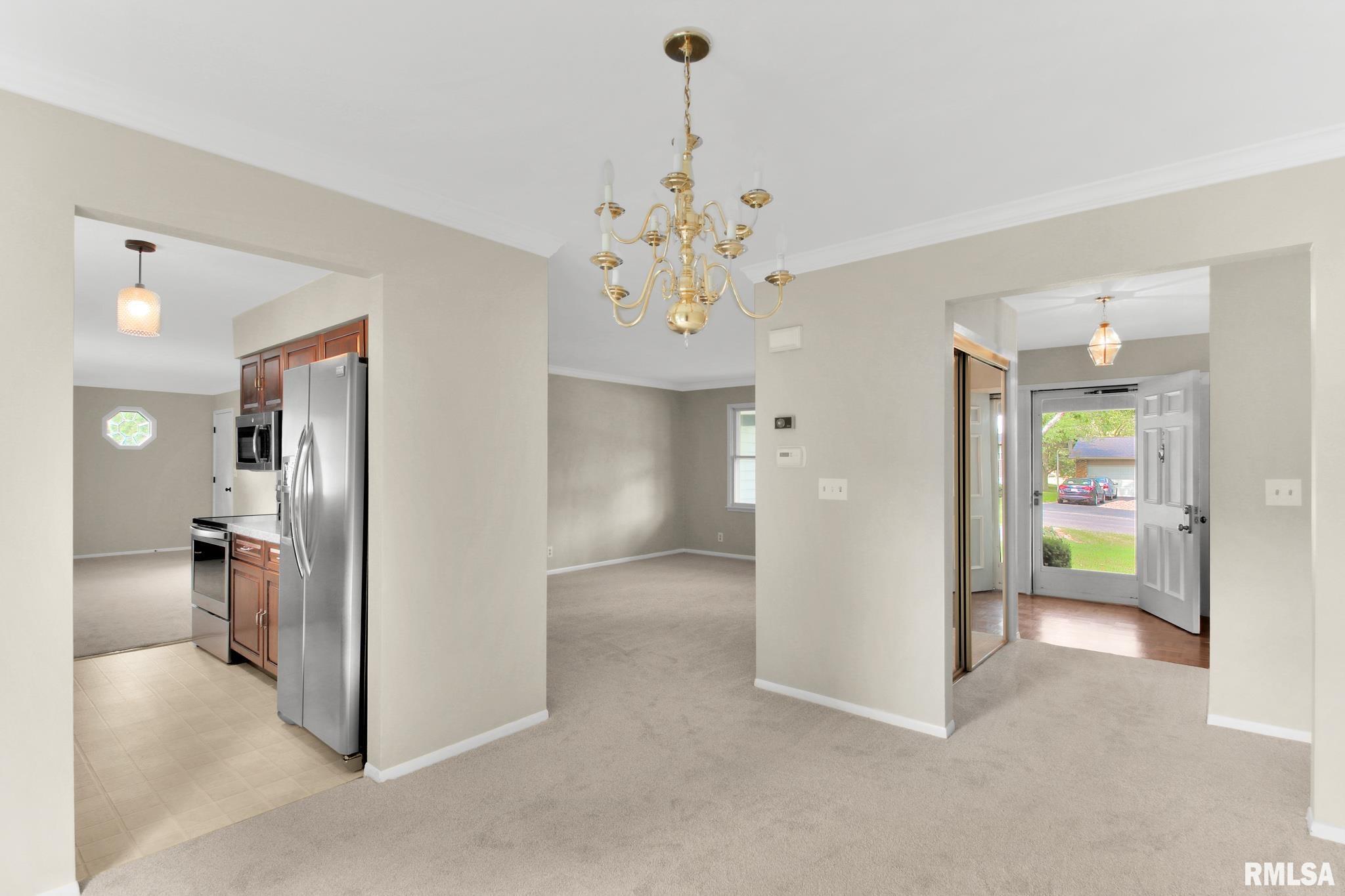 8106 North Blackbridge Road Edwards, IL 61528 - Photo 8 of 38 Gallery Image 8