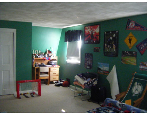 5 Paddock Road Tyngsborough, MA 01879 - Photo 11 of 22 Gallery Image 11