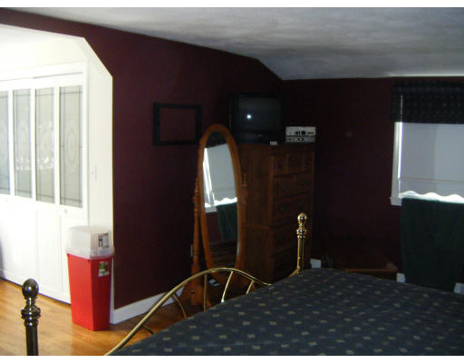 5 Paddock Road Tyngsborough, MA 01879 - Photo 18 of 22 Gallery Image 18
