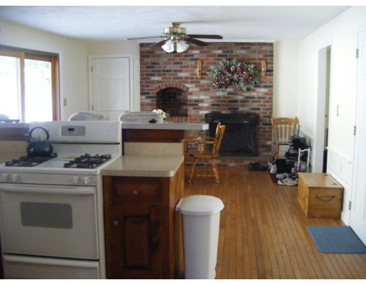 5 Paddock Road Tyngsborough, MA 01879 - Photo 2 of 22 Gallery Image 2
