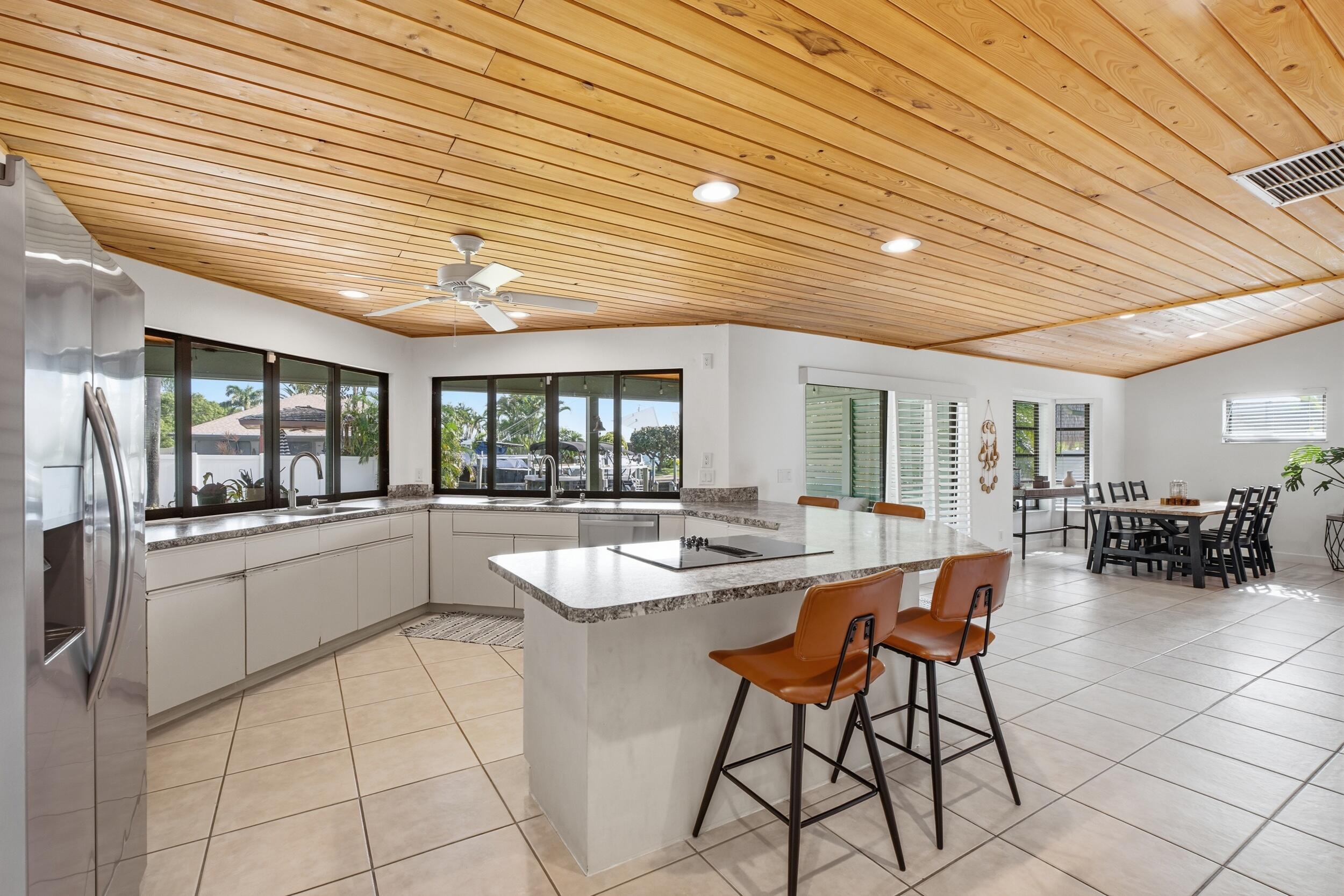 1489 Southwest Seahawk Way Palm City, FL 34990 - Photo 15 of 57 16_smg01984