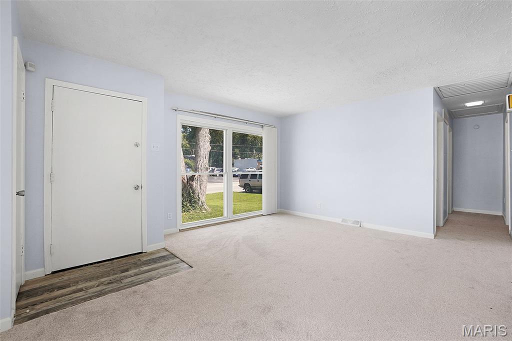 3589 Adie Road St. Ann, MO 63074 - Photo 6 of 26