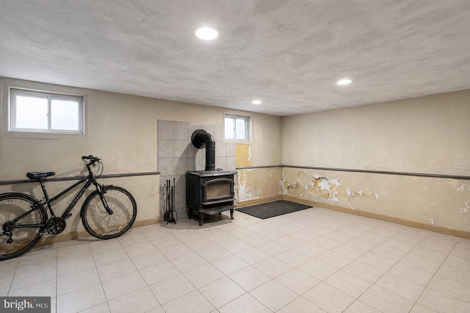4516 Yates Road Beltsville, MD 20705 - Photo 29 of 31 a view of a room with gym equipment