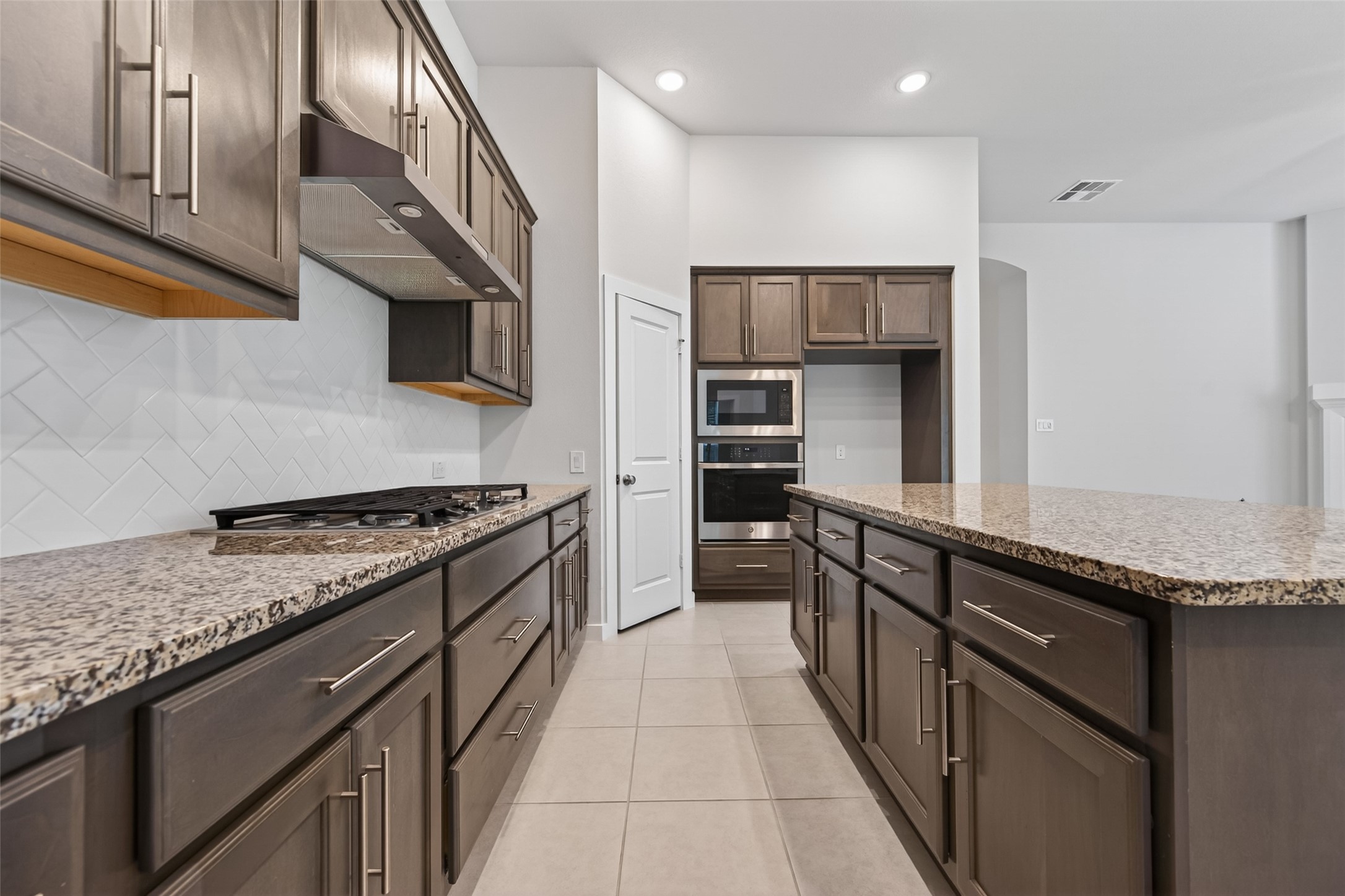 212 Milas Cove Montgomery, TX 77316 - Photo 16 of 50