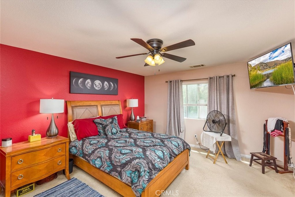 28984 Escalante Road Menifee, CA 92587 - Photo 16 of 40 Another view of the primary bedroom