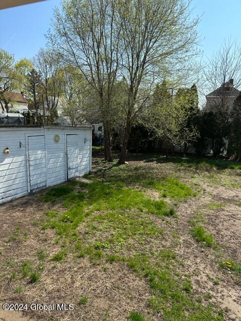 329 Eleventh Street Schenectady, NY 12306 - Photo 9 of 29 IMG_1059