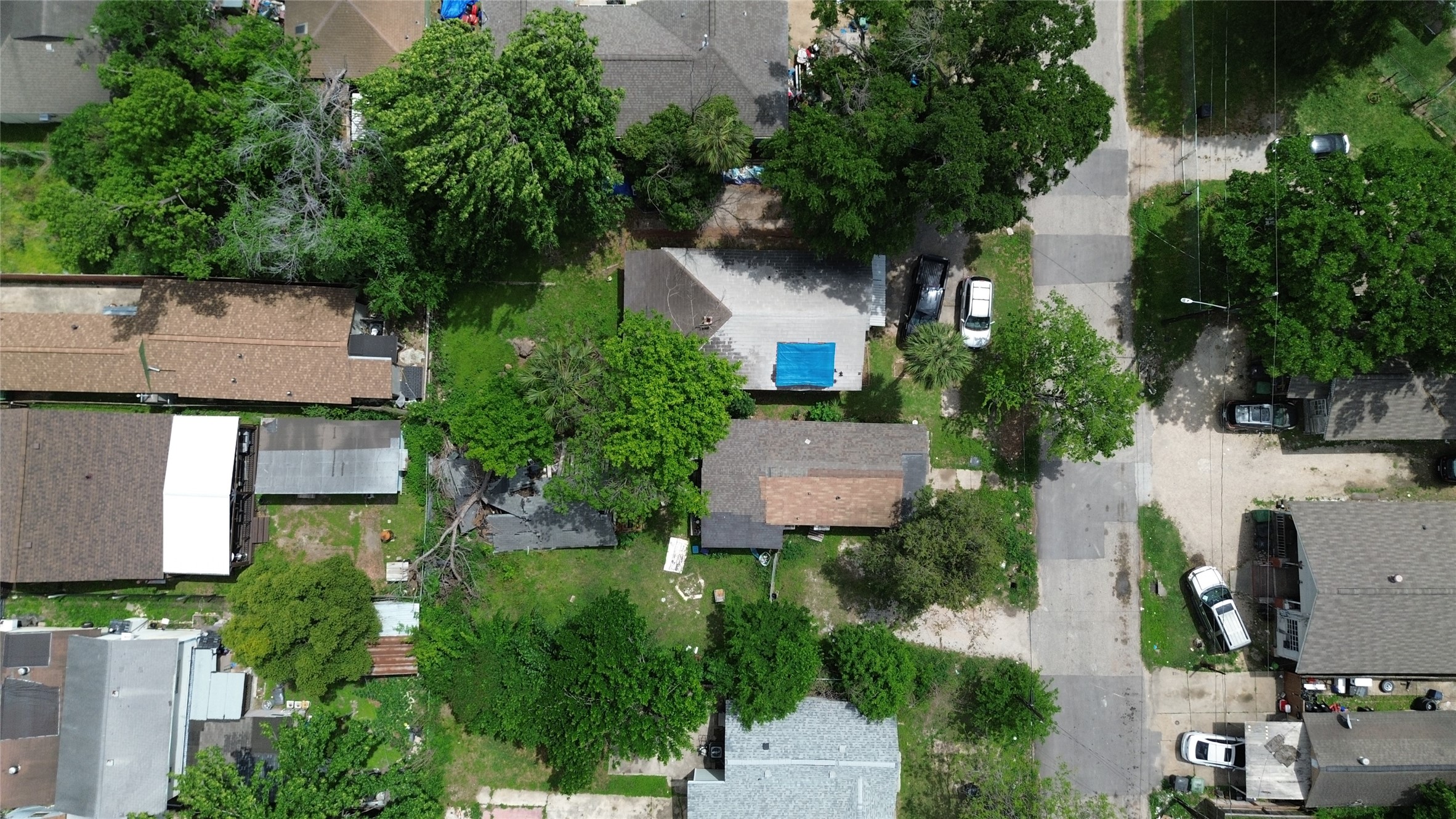 7935 Sherman Street Houston, TX 77012 - Photo 8 of 23 an aerial view of house with yard