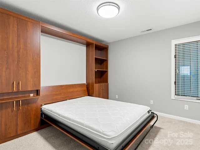 $400,000 | 338 Kyfields, Weaverville, NC 28787