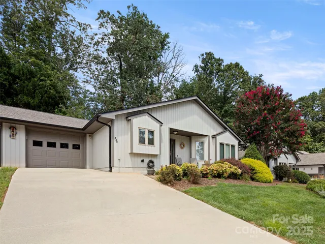 $400,000 | 338 Kyfields, Weaverville, NC 28787