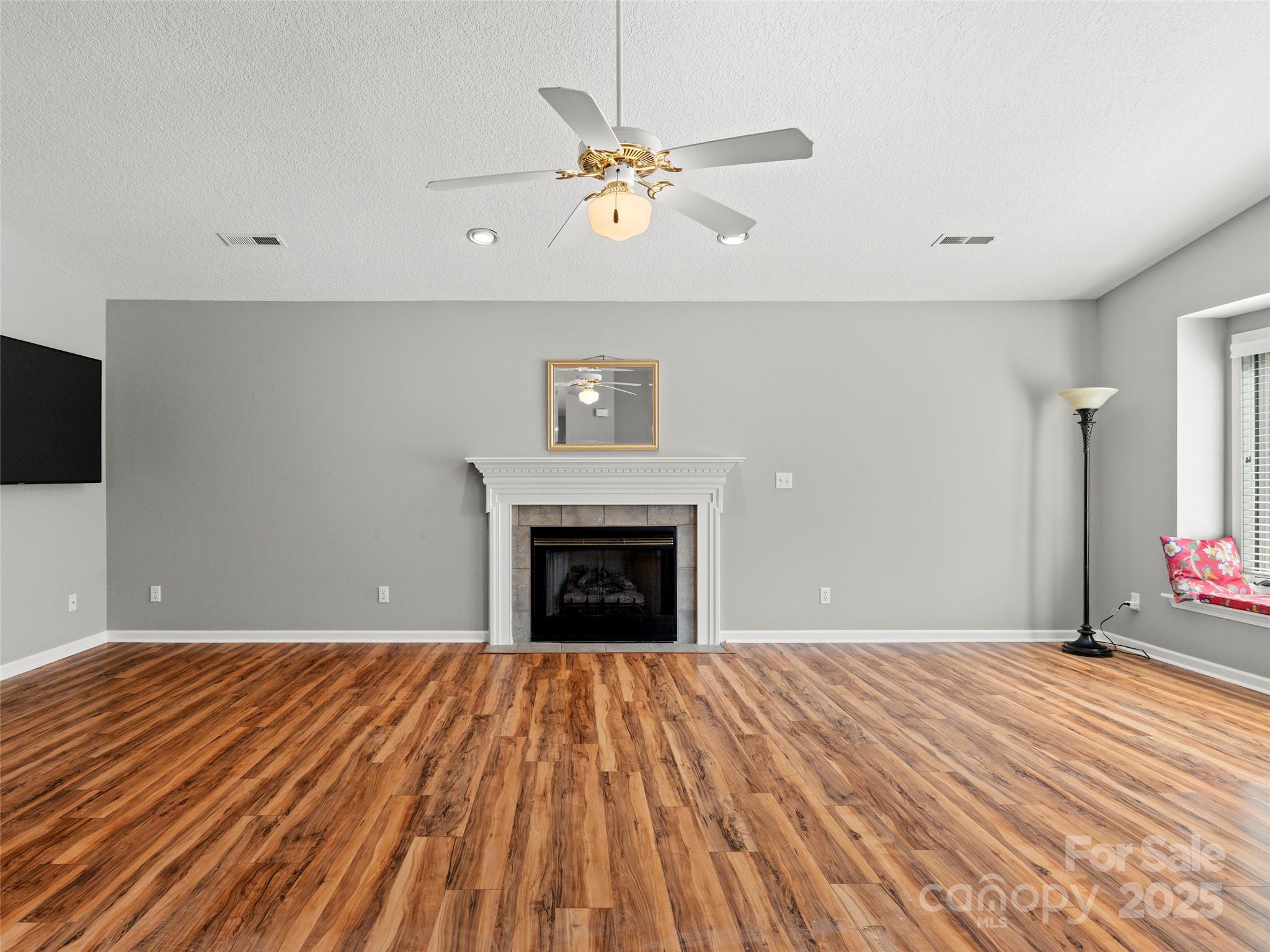 338 Kyfields Weaverville, NC 28787 - Photo 7 of 27