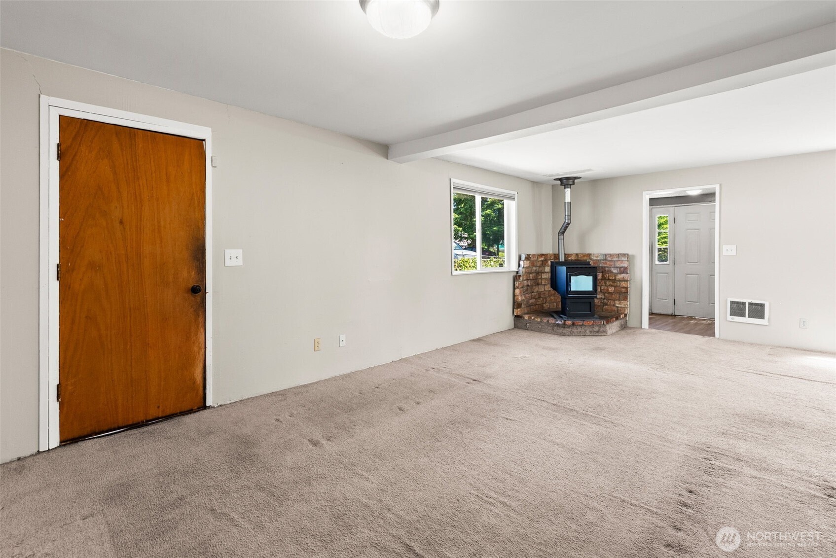 2432 Northeast Franklin Street Bremerton, WA 98310 - Photo 9 of 25