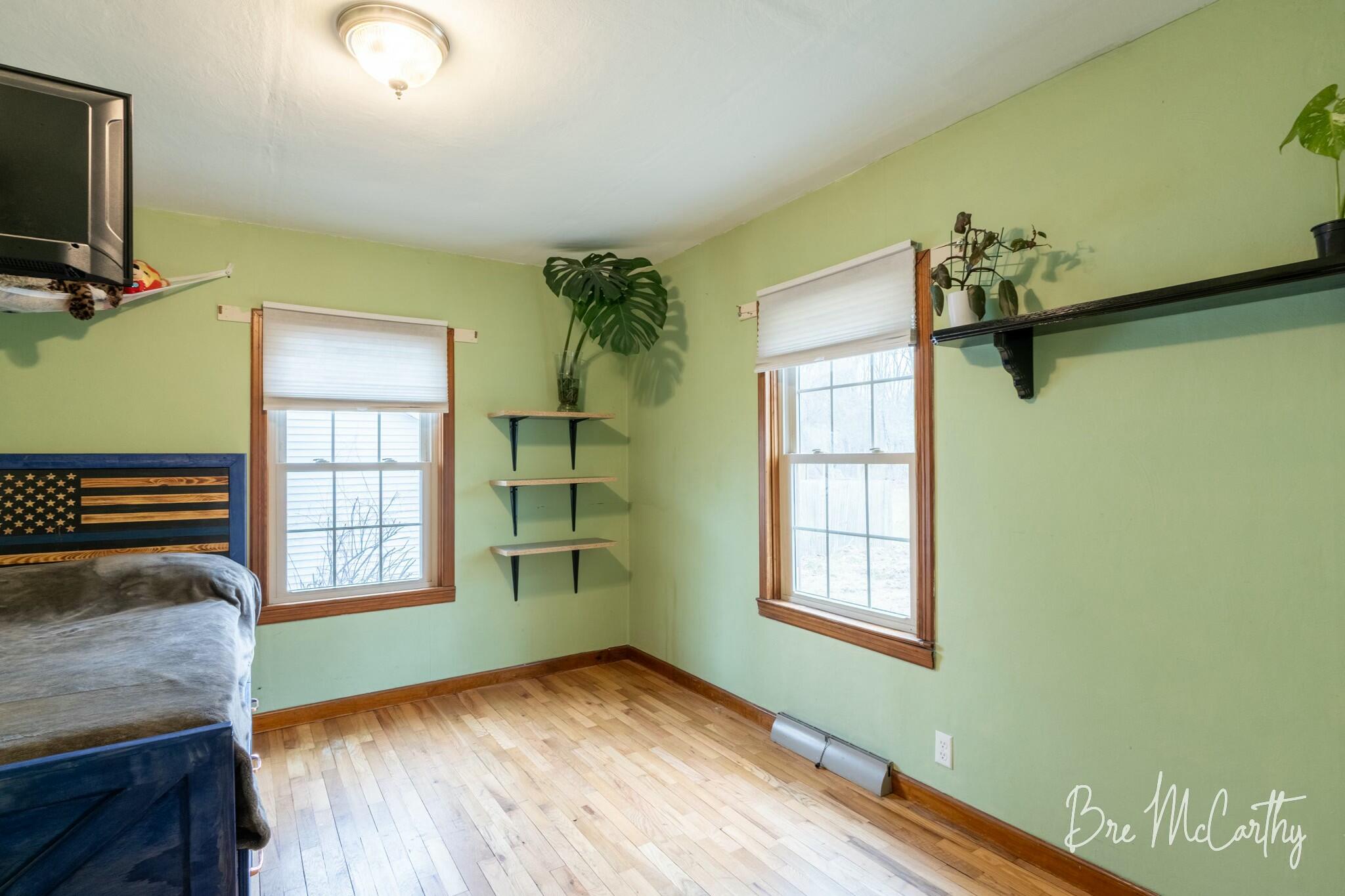 2556 Holton Road Muskegon, MI 49445 - Photo 20 of 33 Bedroom 1