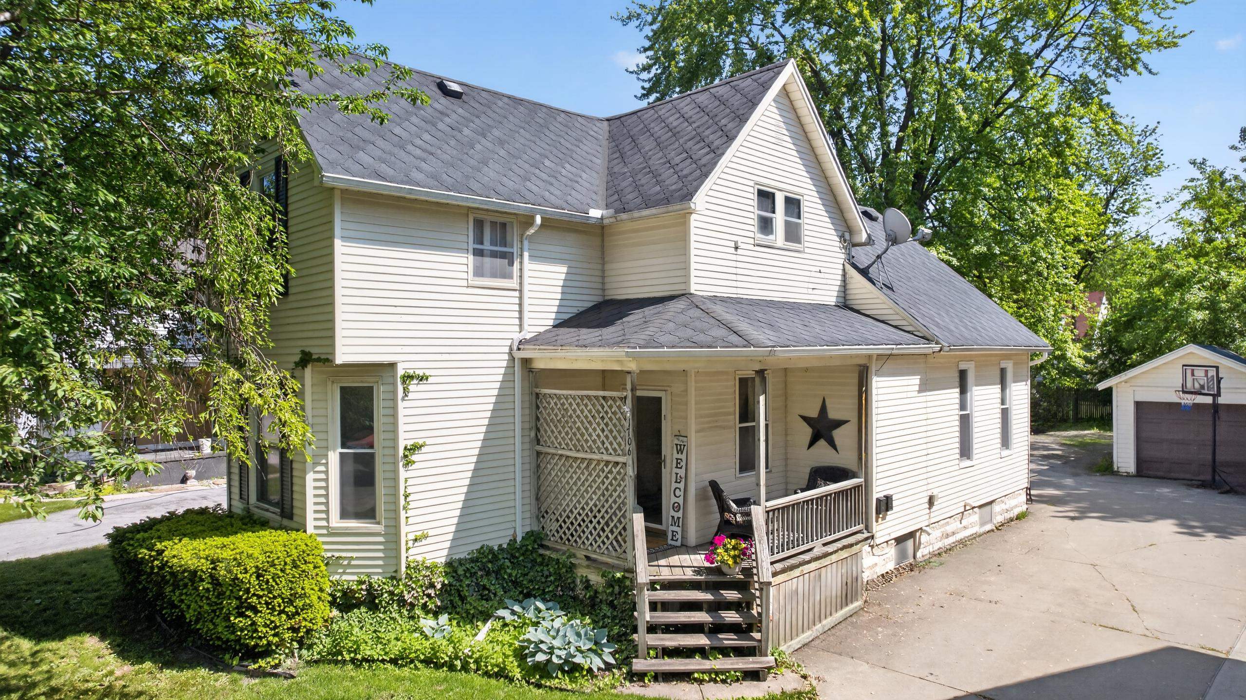 1706 McKinley Avenue Bay City, MI 48708 - Photo 3 of 41