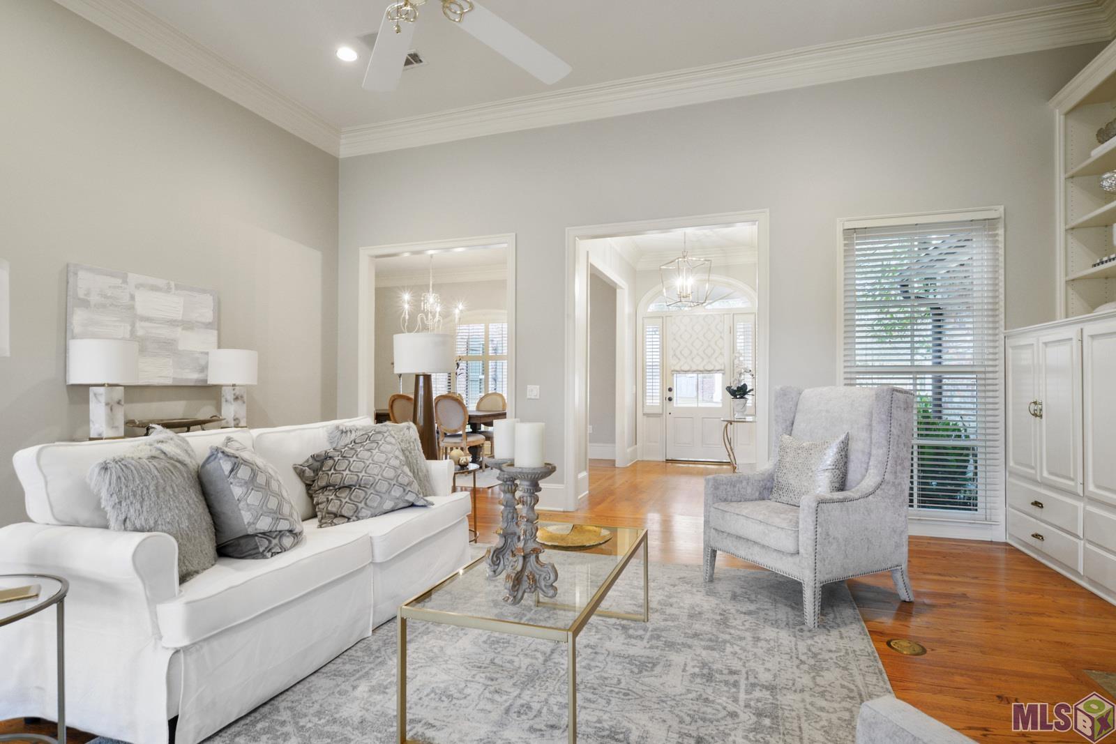 417 Hidden Lake Court Baton Rouge, LA 70810 - Photo 2 of 24