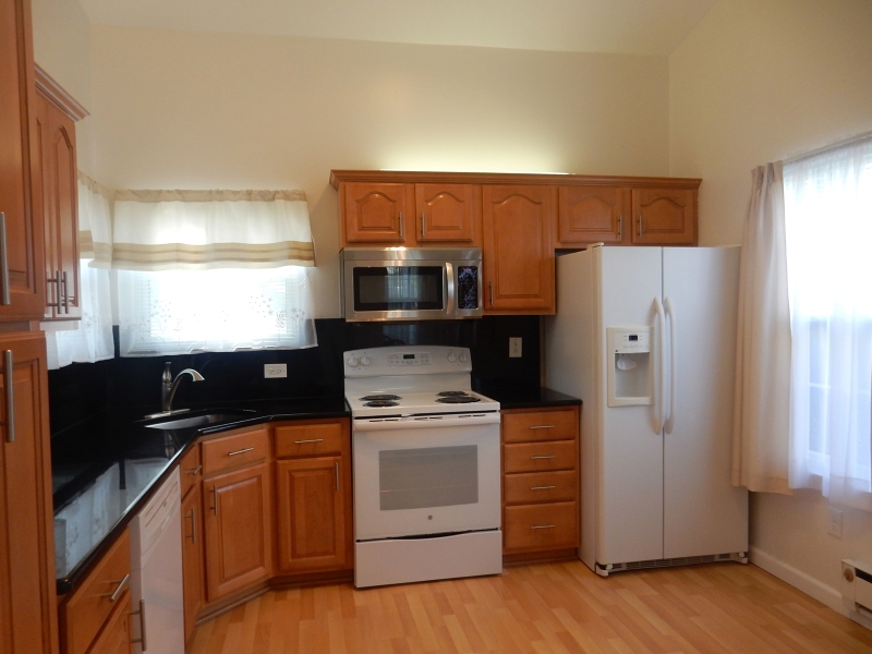 419 Cardinal Lane Bedminster, NJ 07921 - Photo 2 of 24