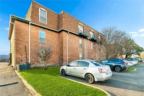 $79,500 | 3126 Edenborn Avenue, Unit 616, Metairie, LA 70002