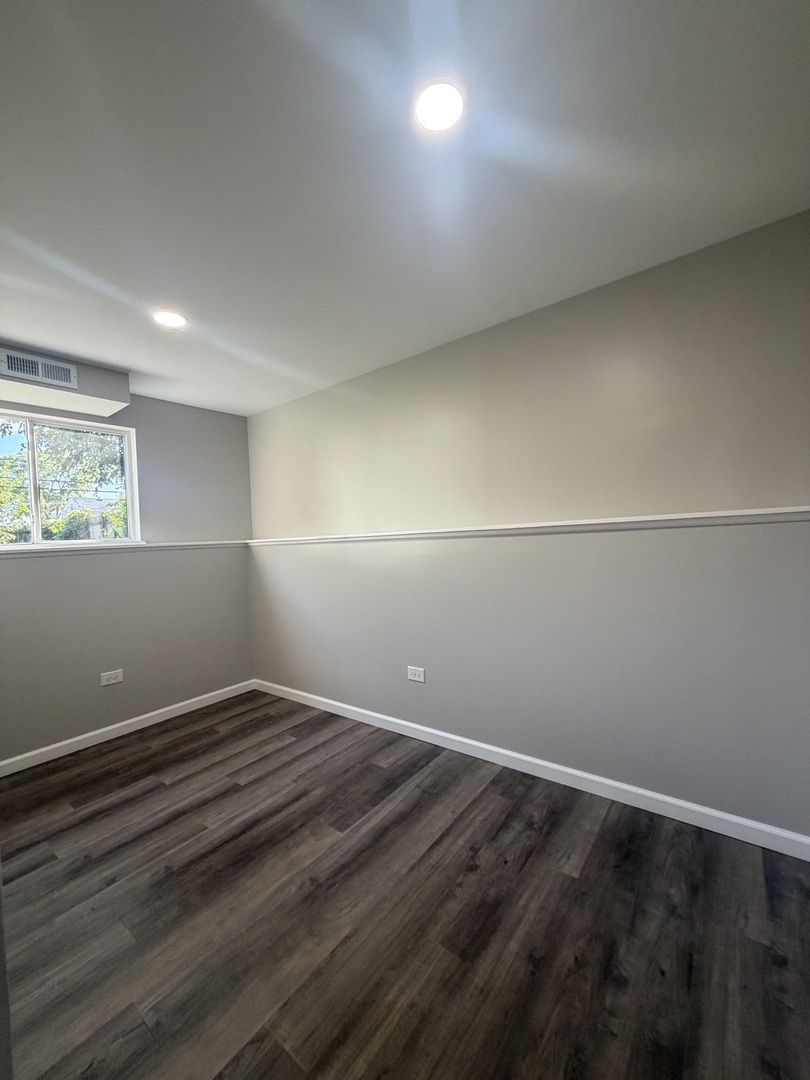 547 Redwood Road Bolingbrook, IL 60440 - Photo 12 of 16 Gallery Image 12