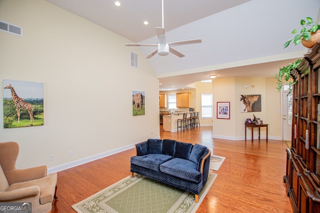 3 Gables Way Newnan, GA 30265 - Photo 8 of 84 Gallery Image 8