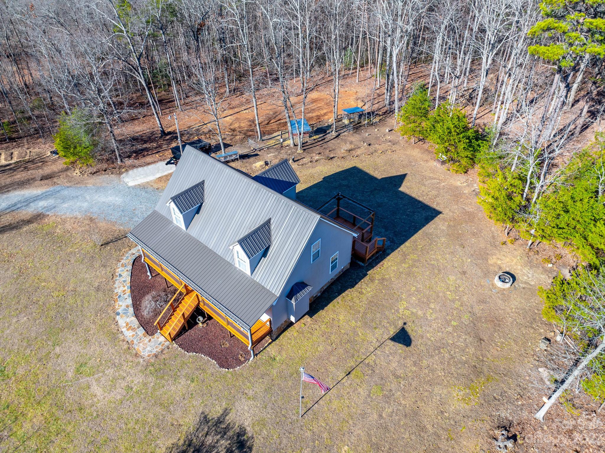 1055 Deer Park Road Nebo, NC 28761 - Photo 32 of 39 Gallery Image 32