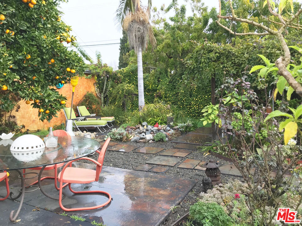 4236 Alla Road Los Angeles, CA 90066 - Photo 12 of 15 Gallery Image 12
