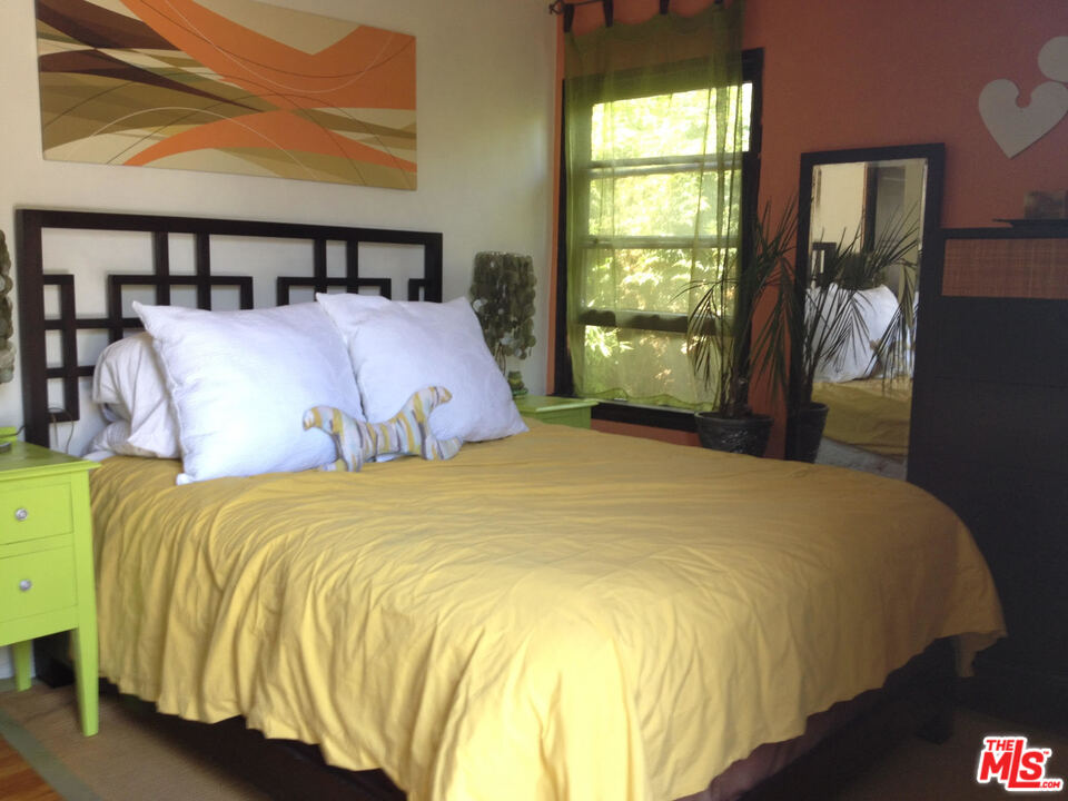 4236 Alla Road Los Angeles, CA 90066 - Photo 8 of 15 Gallery Image 8