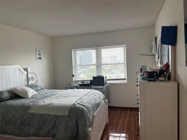 $229,000 | 3201 Northeast 14th Street Causeway, Unit 803, Pompano Beach, FL 33062