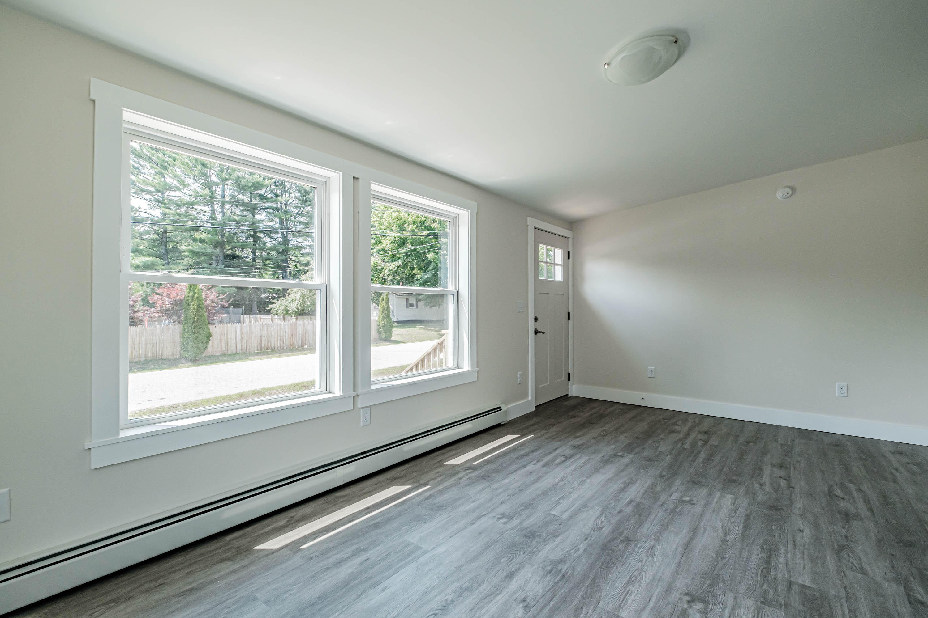 5 Sprucewood Road Auburn, ME 04210 - Photo 20 of 45 Living Room