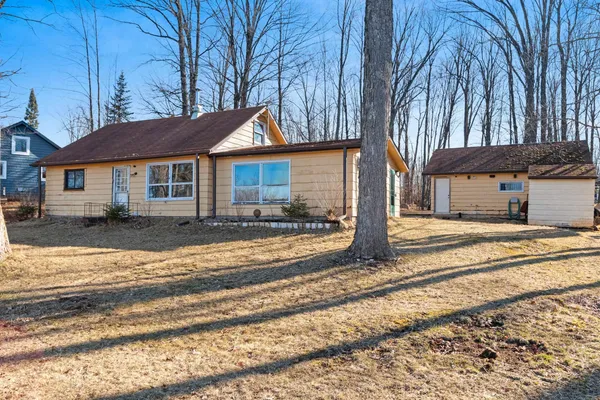 $199,900 | N7279 Sunset Drive, Gresham, WI 54128